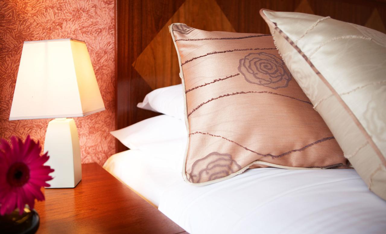 The Red Lea Hotel Scarborough Bagian luar foto